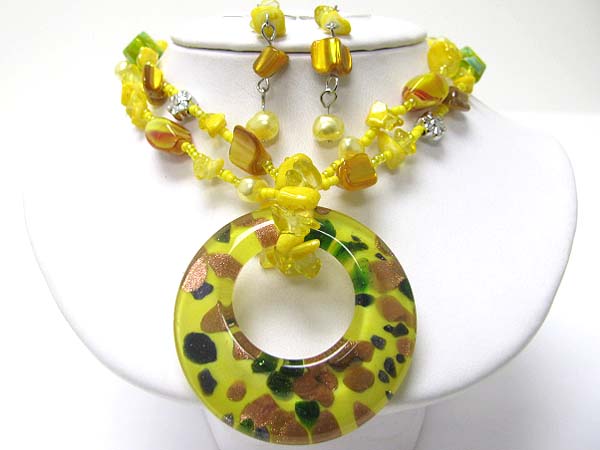 Murano glass donut and shell beads necklace set