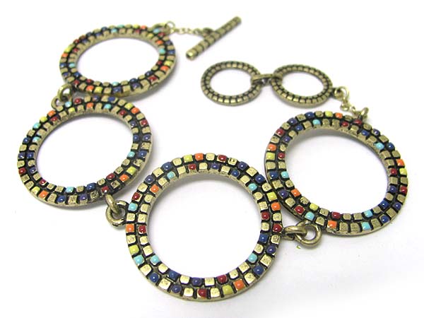 Colored round metal link bracelet