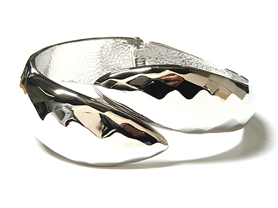 Metal spring bangle bracelet