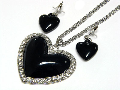 Crystal and acryl heart necklace and matching earring set