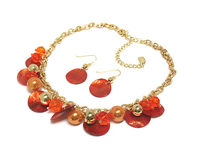 Multi shell diskes and acryl beads necklace and earring set