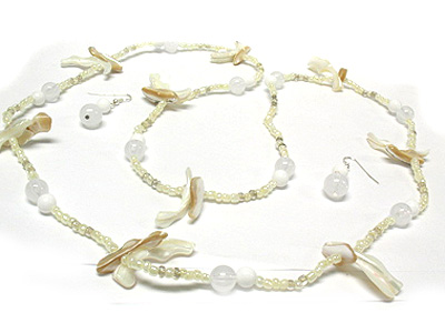 Natural shell and seed beads neckalce and earring set