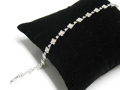 Single line rhinestone bracelet