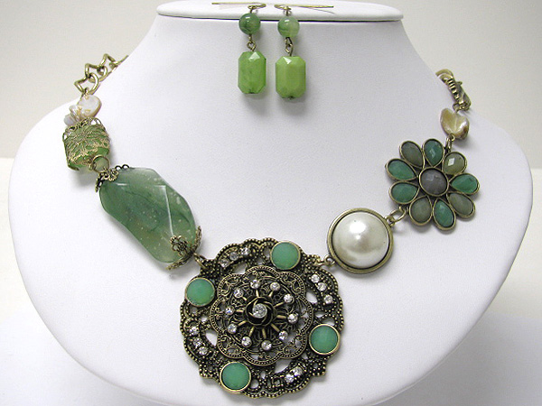 Crystal and stone deco round disk and flower link necklace earring set