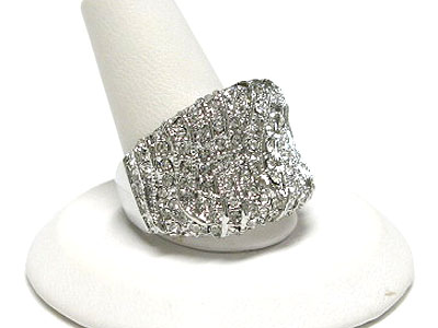 Crystal stud fashion ring