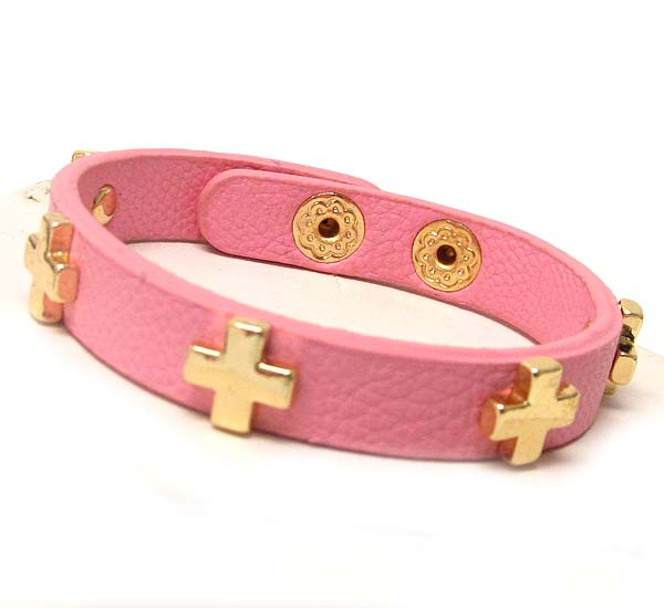 Multi cross pattren on  leather button bracelet