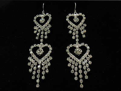 Rhinestone boutique style double heart with dangles earring