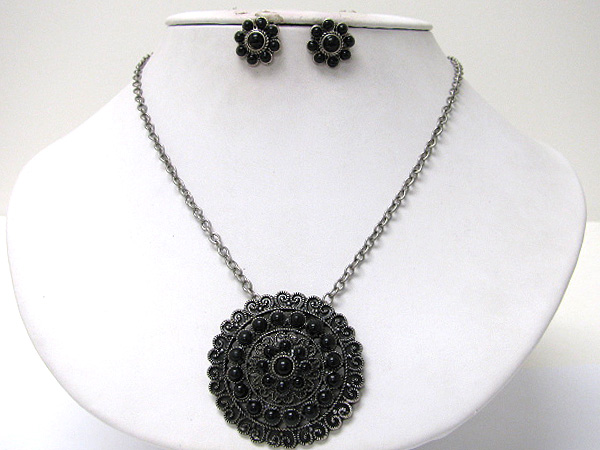 Natural stone beads deco round filigree medallion necklace earring set