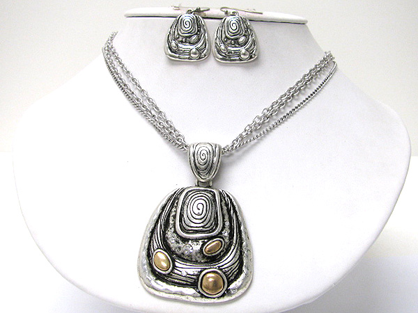 Metal art deco pendant multi chin necklace earring set