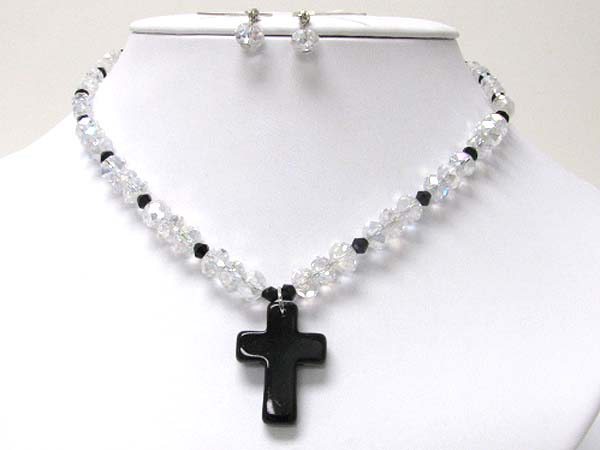 Cross stone and glass bead link necklace earring set