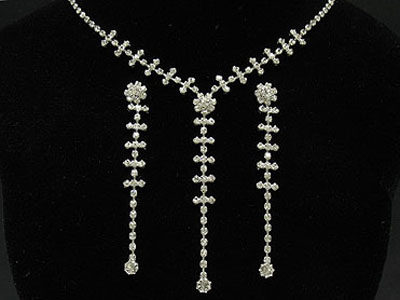 Rhinestone a long dangle  necklace and earring set