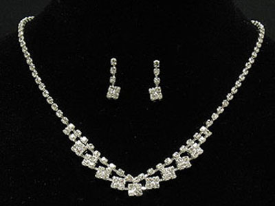 Rhinestone simple style necklace and earring set