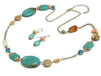 Turquoise stones and precious stones and acrylic beads necklace and earring set