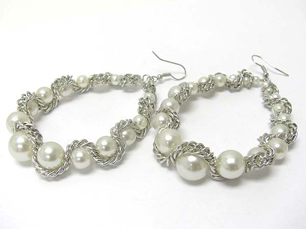 Metal chain and beads hoop earring - hoops