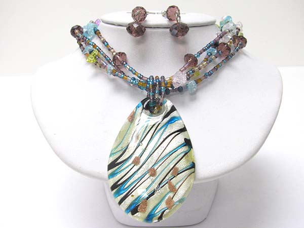 Murano glass pendant and natural chip stone multi row necklace set