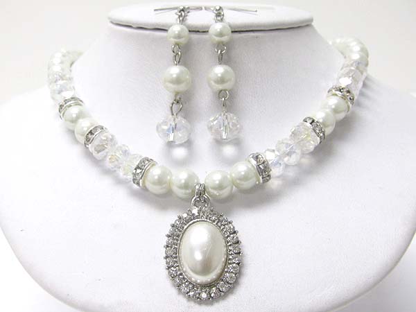 Crystal and pearl oval pendant neckalce set