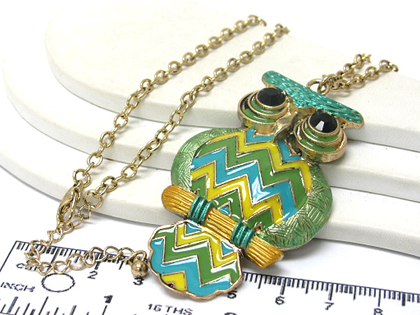 Crystal eyes epoxy body owl long chain necklace