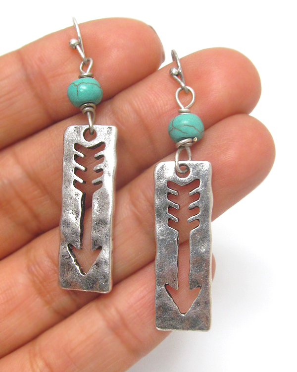 Arrow cutout and turquoise earrings 