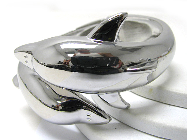 Metal dolphin hinge bangle