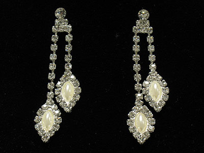 Rhinestone boutique style two drops earring