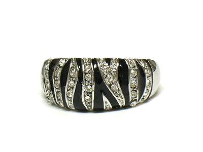 Zebra two tone crystal fashion ring