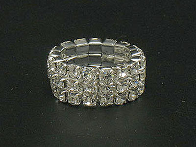 Rhinestone boutique style three row ring