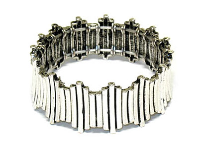 Casting metal stretch bracelet