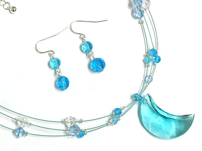 Glass crescent pendant and beads necklace and earring set