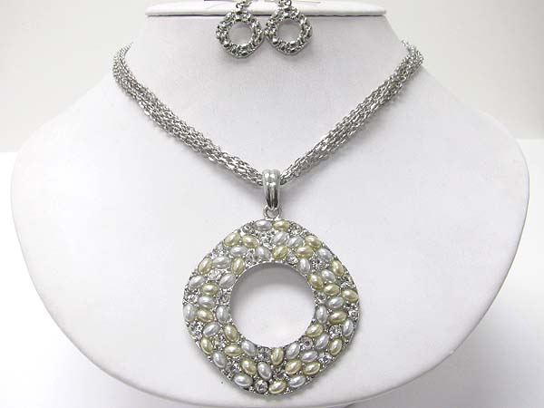 Pearl and crystal stid round metal pendant multi metal strand necklace earring set