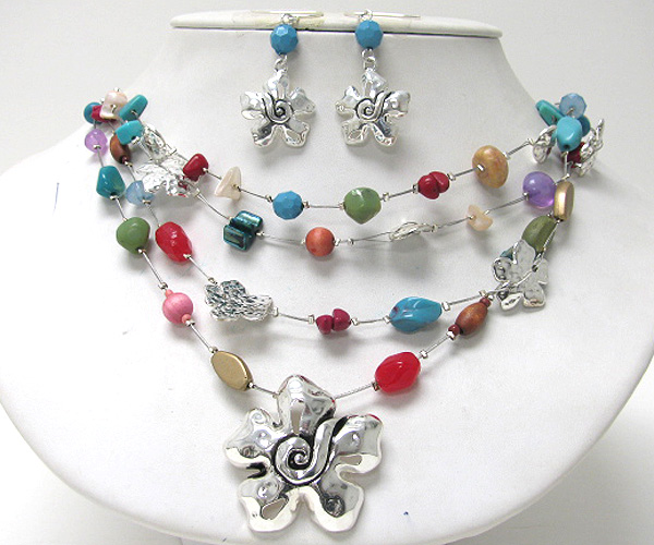 Flower pendant and multi stone and wired chain necklace earring set