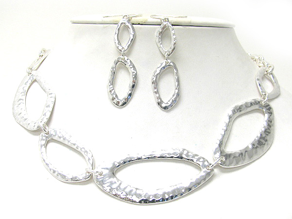 Multi hammered oval chain necklace earring set