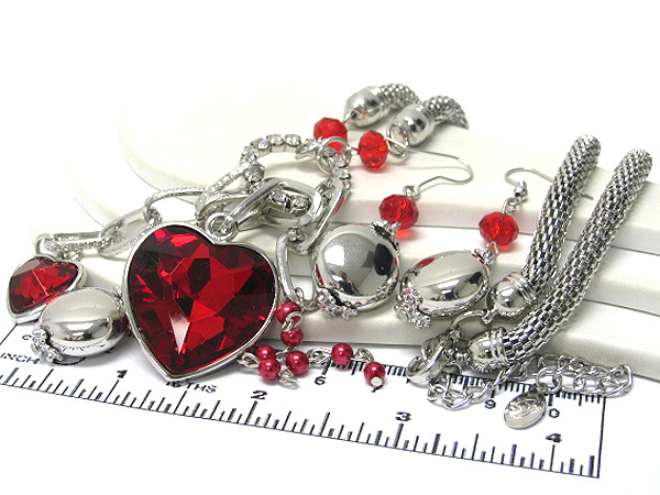 Metal tub chain drop crystal and heart charm necklace earring set