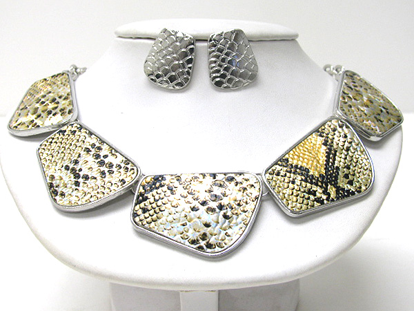 Metal snake print five frame chain necklace earring set