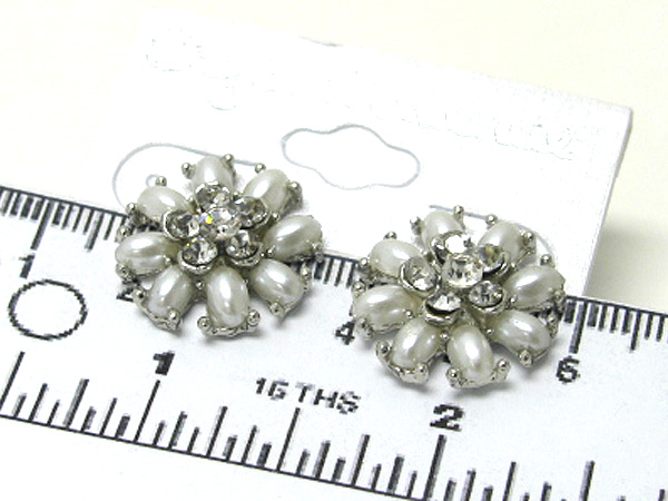 Crystal flower and oval pearl stud earring