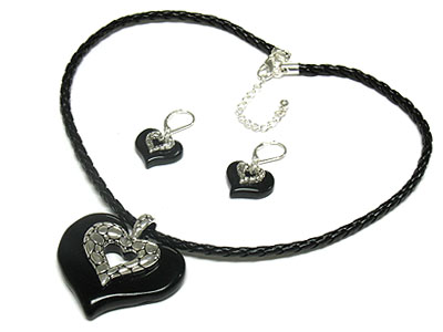 Acryl and casting metal dual heart pendant necklace and earring set