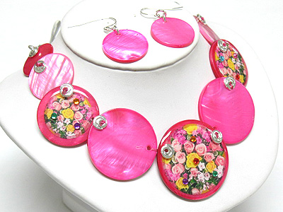 Flower print shell disk link necklace and earring set