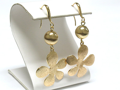 Scratched metal flower drop earring - brass metal