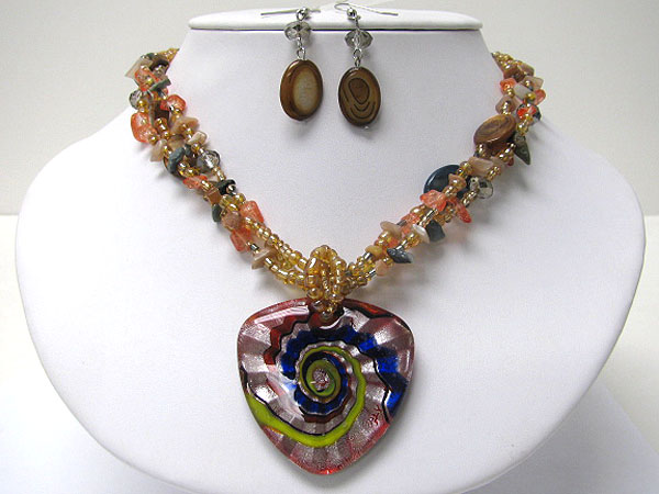 Murano glass heart pendant and chip stone necklace earring set