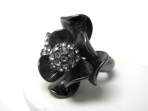 Crystal ball center metal flower stretch ring