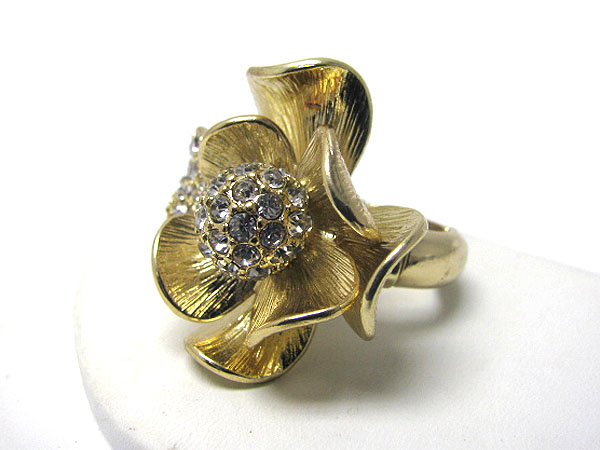 Crystal ball center metal flower stretch ring