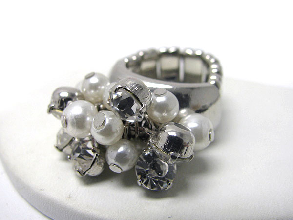 Multi crystal and pearl dangle stretch ring