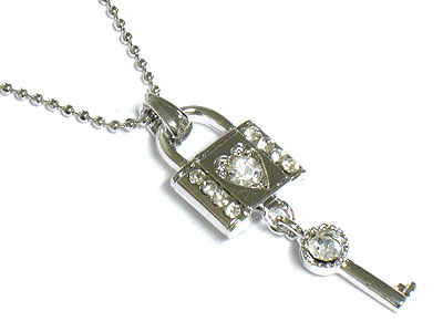 Made in korea whitegold plating crystal lock and dangling key necklace