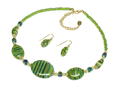 Hand paint stone necklace and earring set