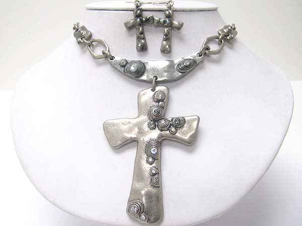 Crystal stud burnish cross metal pendant necklace set