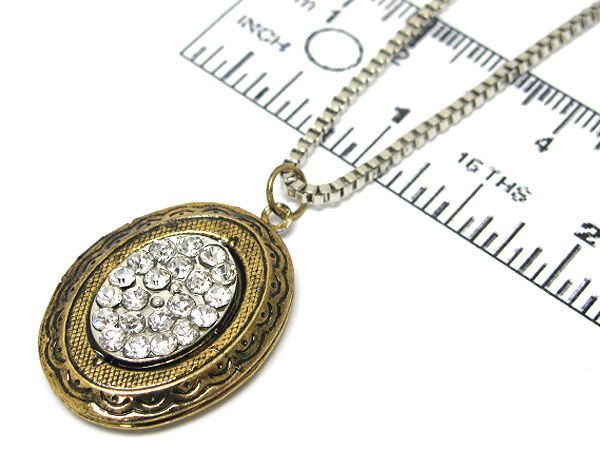 Crystal in oval locket metal chain necklace