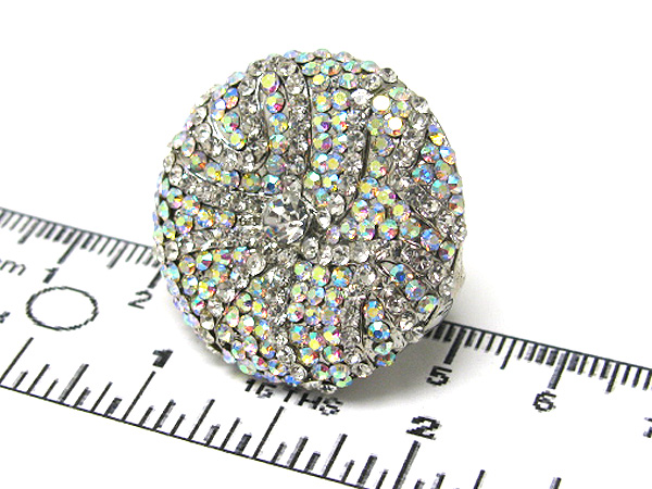 Multi crystal round designer style stretch ring