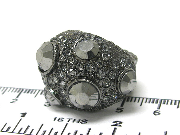 Multi size crystal puffy oval metal stretch ring