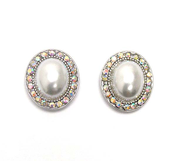 Multi crystal and oval pearl stud earring