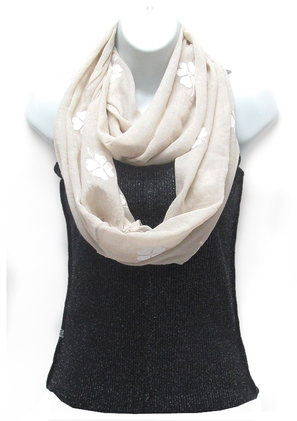 Clover infinity scarf 