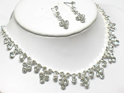 Rhinestone flower necklace and earring set